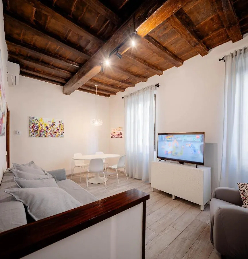 Art Novella Gallery Florence Apartment